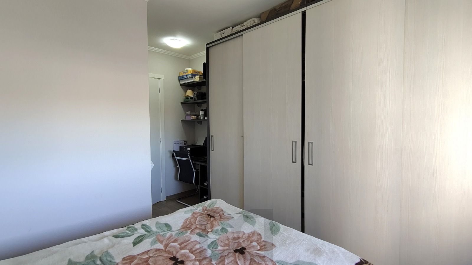 Apartamento de 2 dormitórios, 1 vaga, no bairro São José. — foto 17