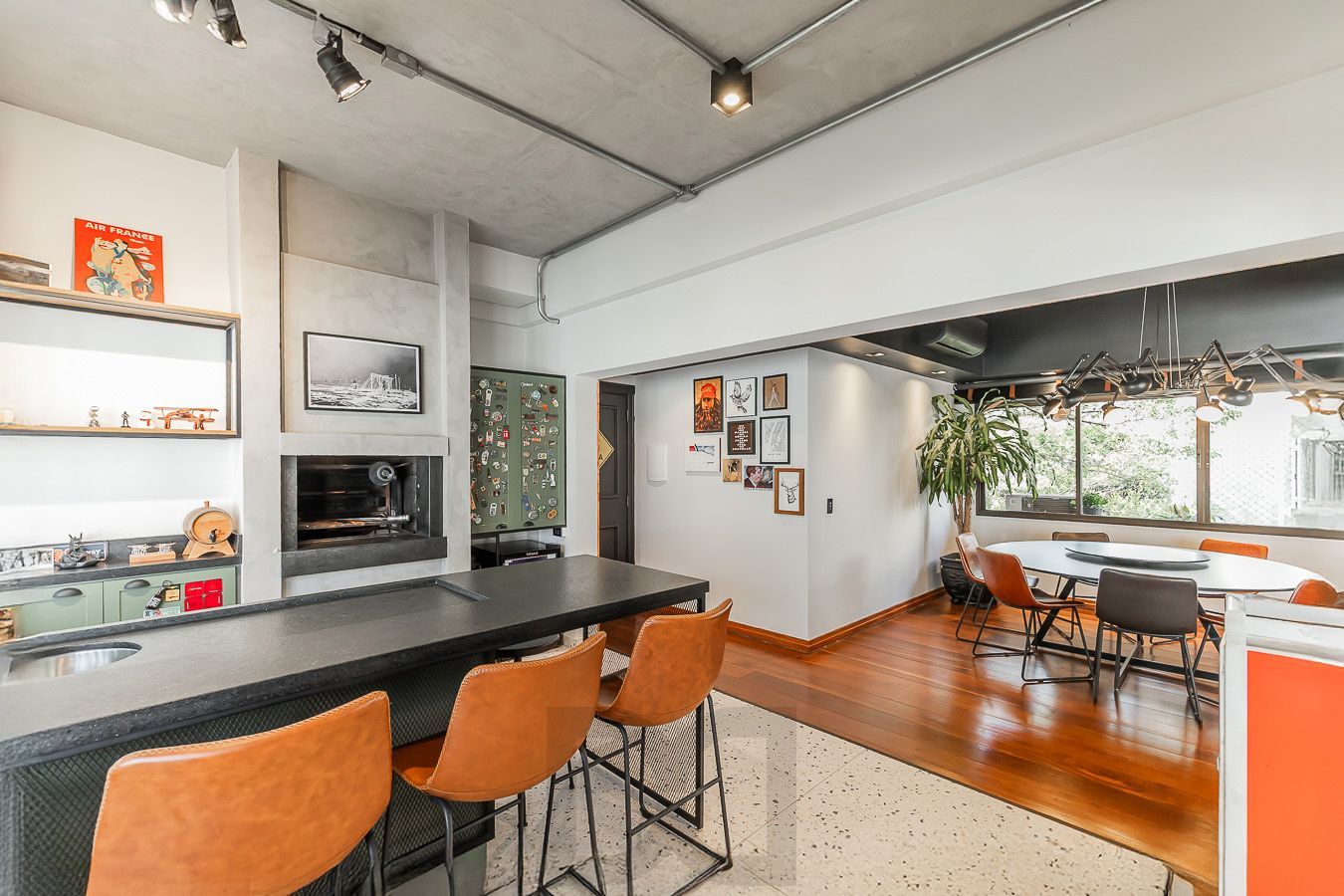 Apartamento 3 dormitórios, 3 vagas e 259 m² no bairro Auxiliadora. — foto 14