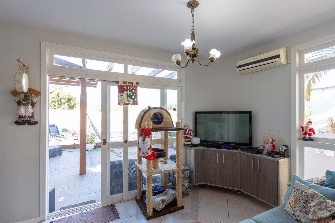 Casa para Venda com 4 dormitórios no bairro Hípica — foto 12