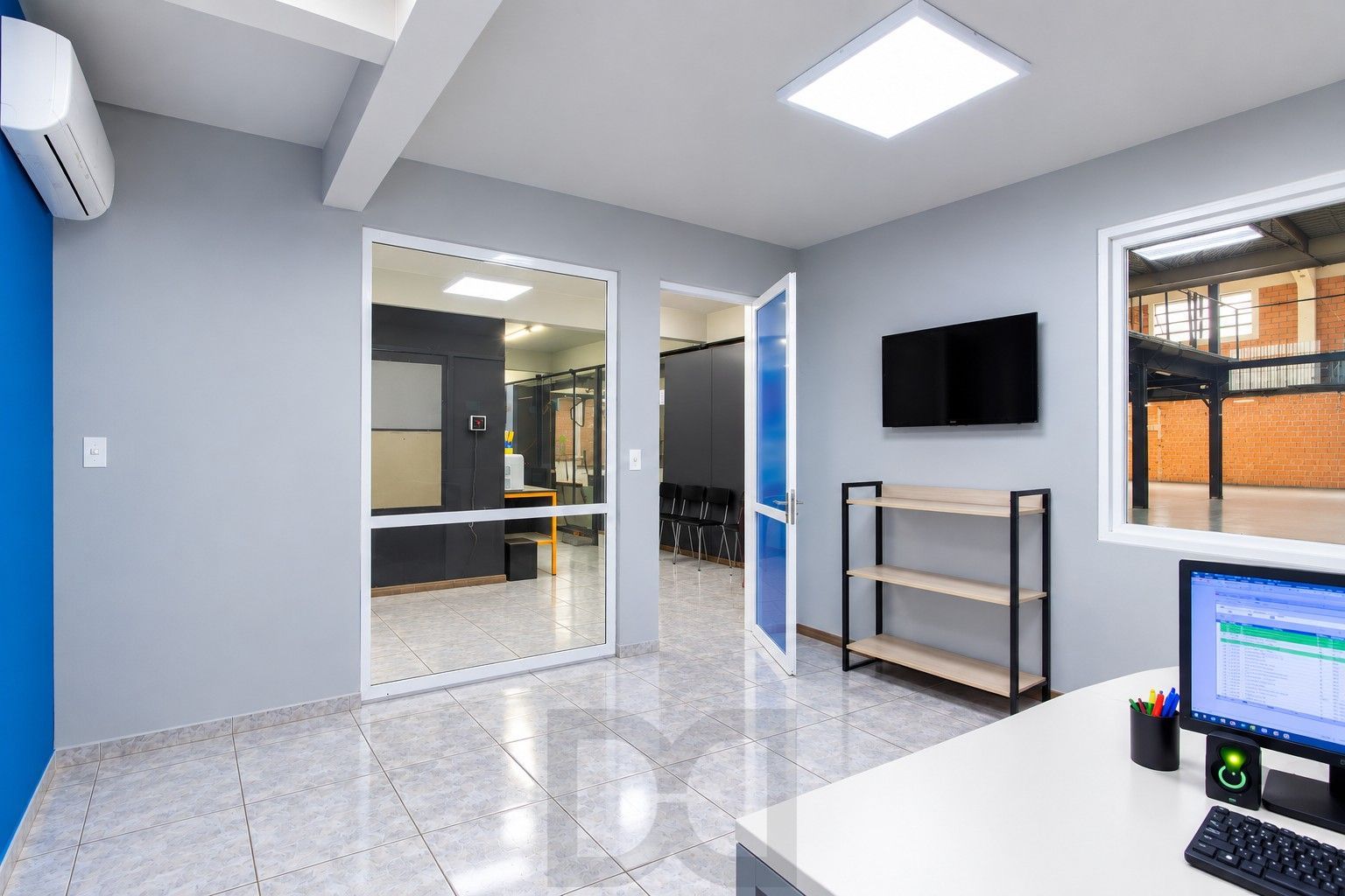 Pavilhão/Depósito , em estrutura montada com mezanino montado com escritório, cozinha, — foto 14