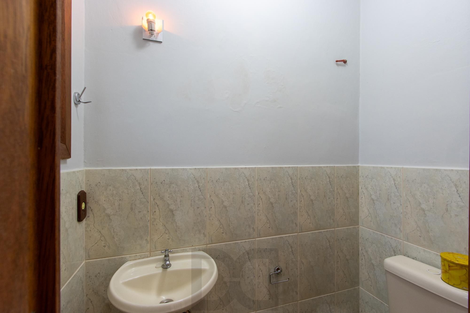 Apartamento de 2 Dormitórios na Cel Massot, Bairro Cristal — foto 7