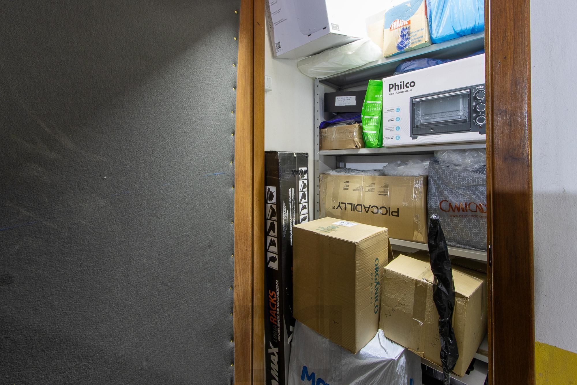 Apartamento de 3 dormitórios, 1 suíte e 3 vagas no bairro Ipanema. — foto 35