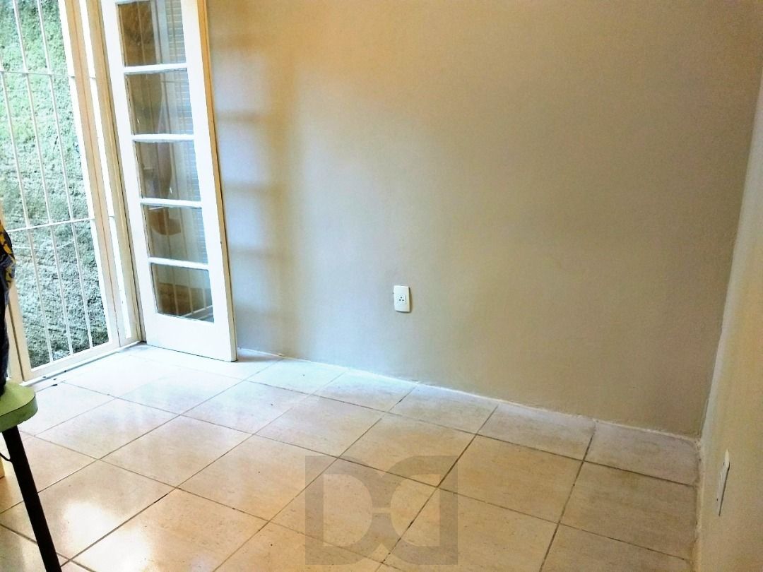 Casa para Venda - 200m², 4 dormitórios, sendo 1 suites, 4 vagas - Ipanema — foto 12