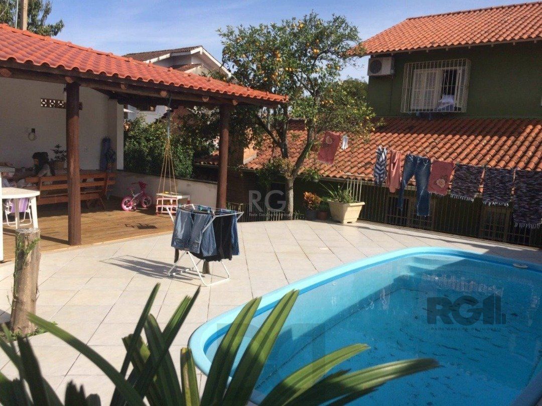 Casa para Venda - 250m², 3 dormitórios, sendo 1 suites, 2 vagas - Cristal — foto 21