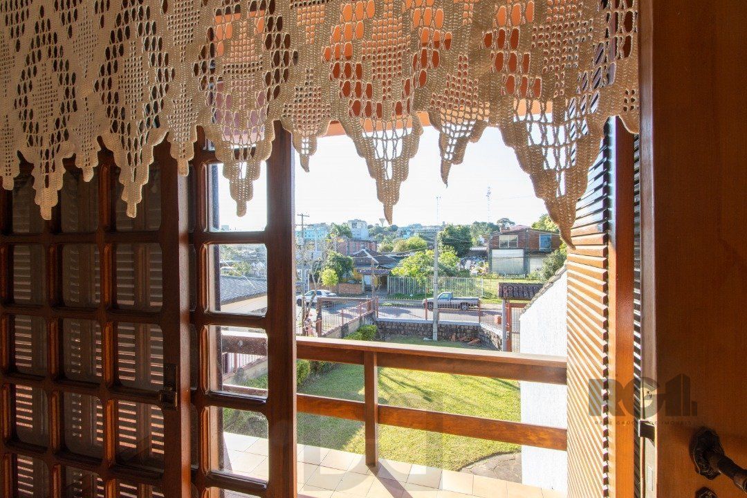 Casa para Venda - 300m², 3 dormitórios, sendo 1 suites, 4 vagas - Tristeza — foto 46