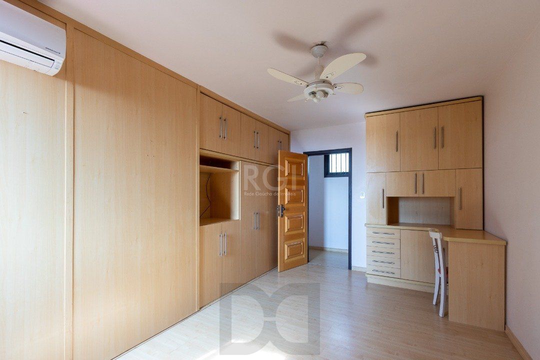 Casa para Venda - 500m², 4 dormitórios, sendo 1 suites, 4 vagas - Vila Conceição — foto 32