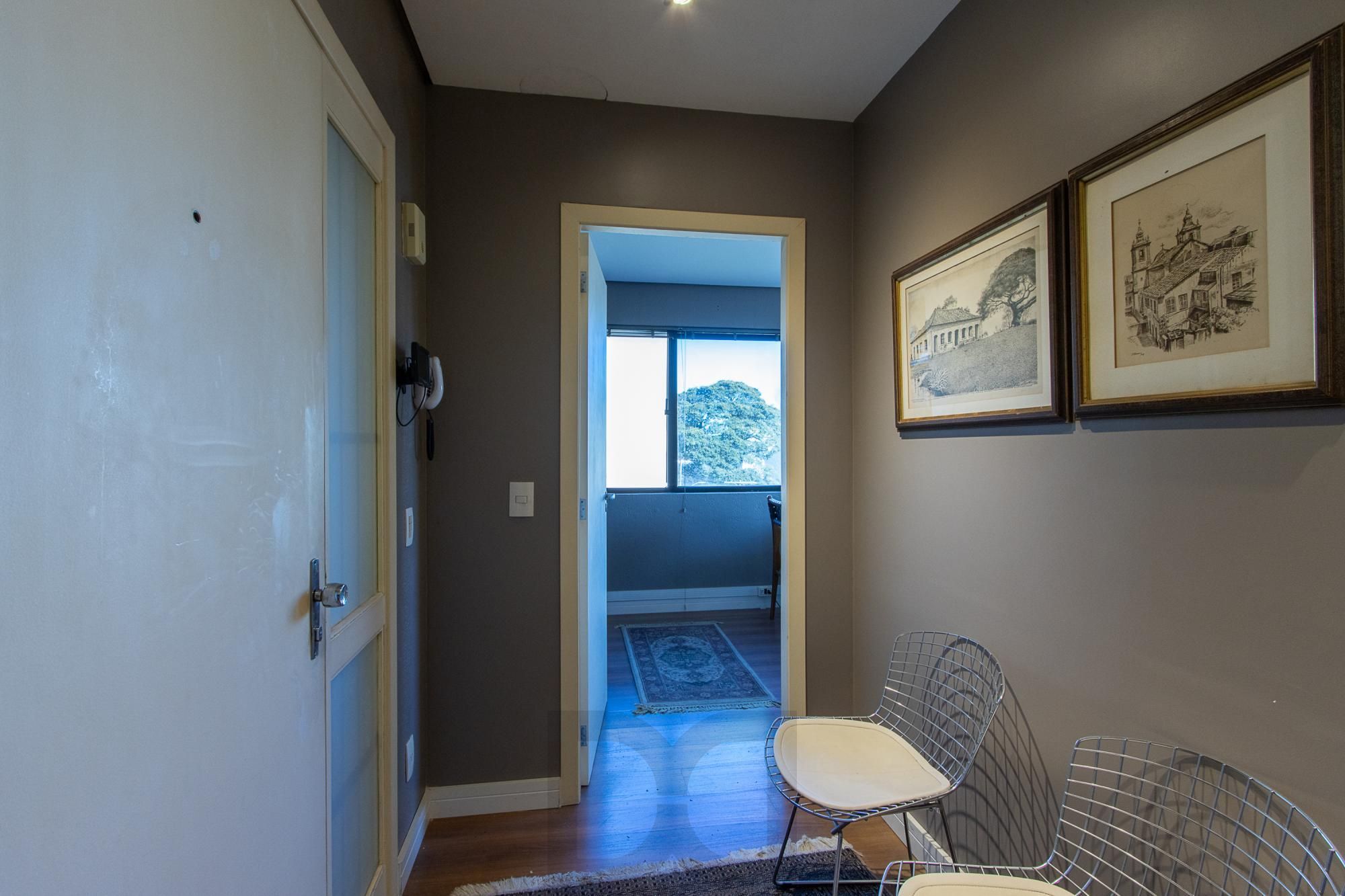 Sala Comercial Duplex à Venda no Bairro Petrópolis – Edifício João Abbott — foto 2