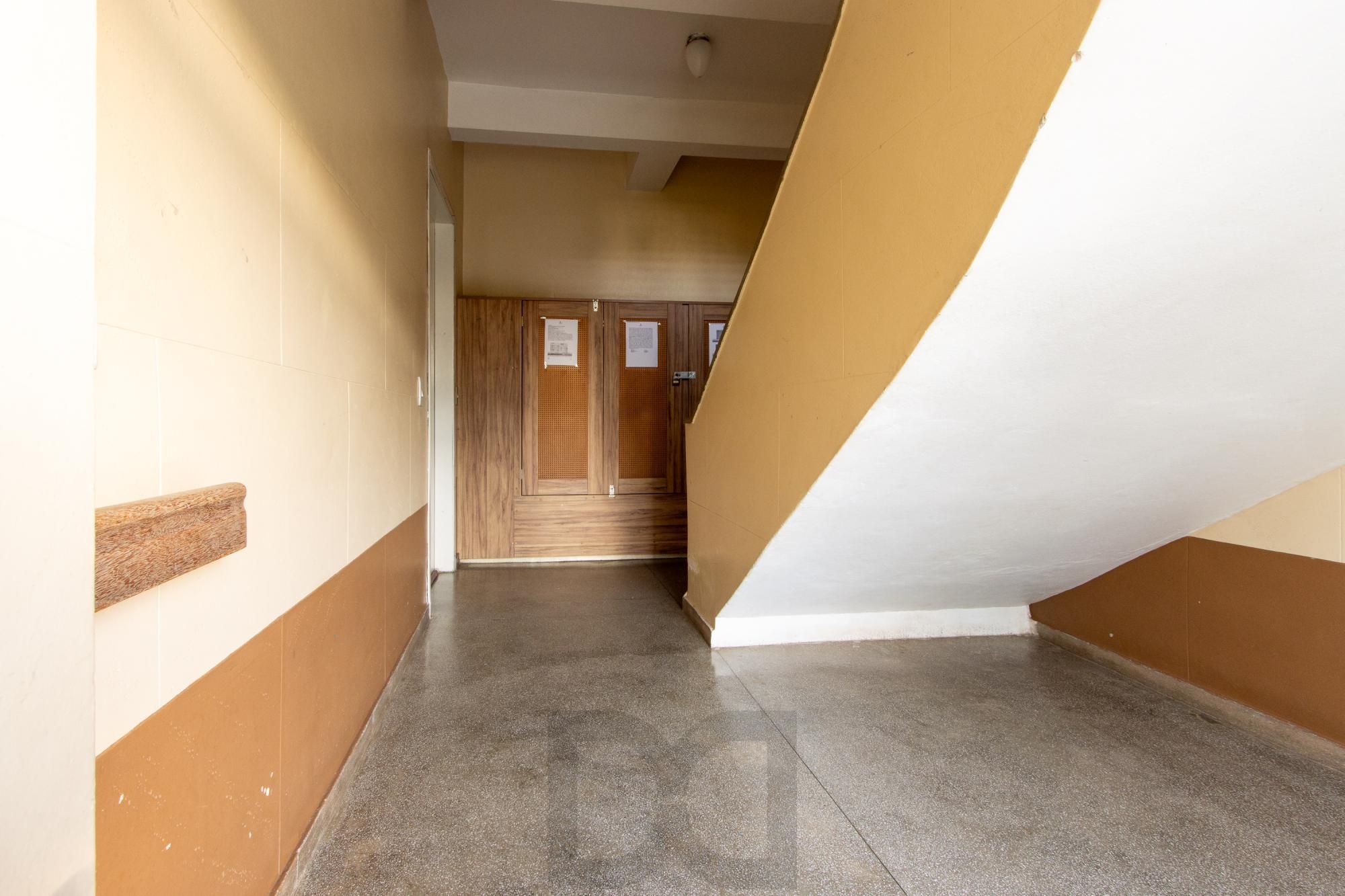 Apartamento de 2 Dormitórios na Cel Massot, Bairro Cristal — foto 28