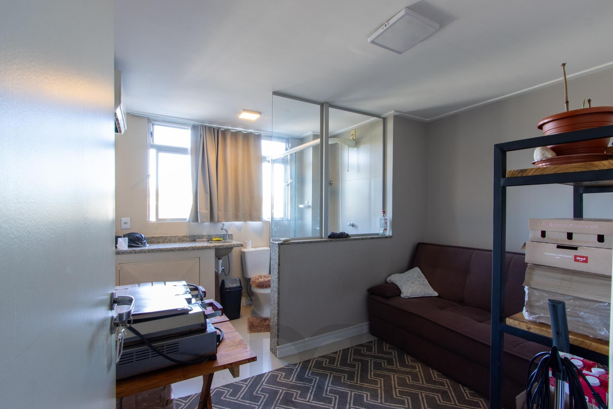 Apartamento 2 dorm, vaga de garagem escriturada e coberta - bairro Cristal — foto 17