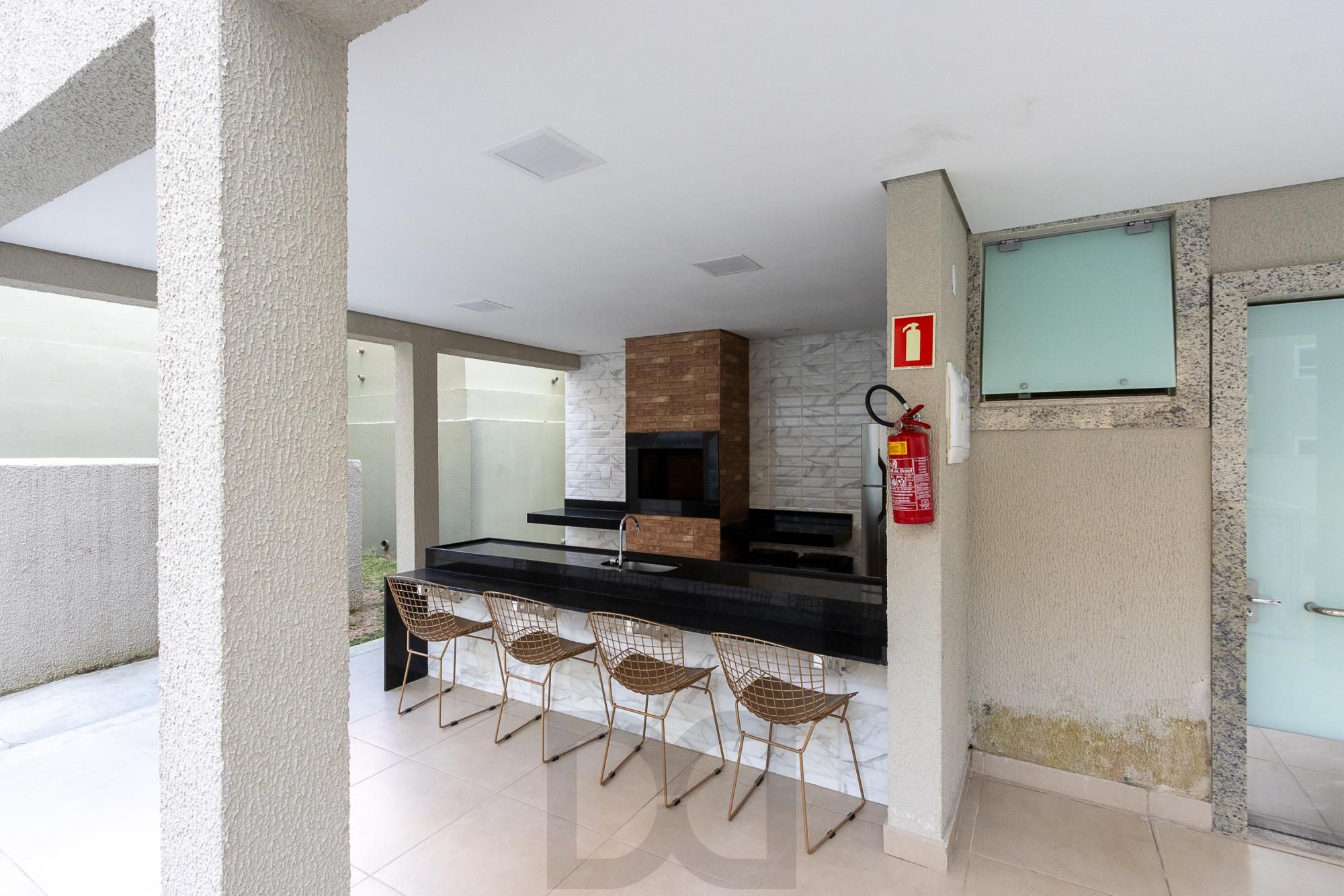 Apartamento no 5 andar de frente com 2 dormitórios — foto 32
