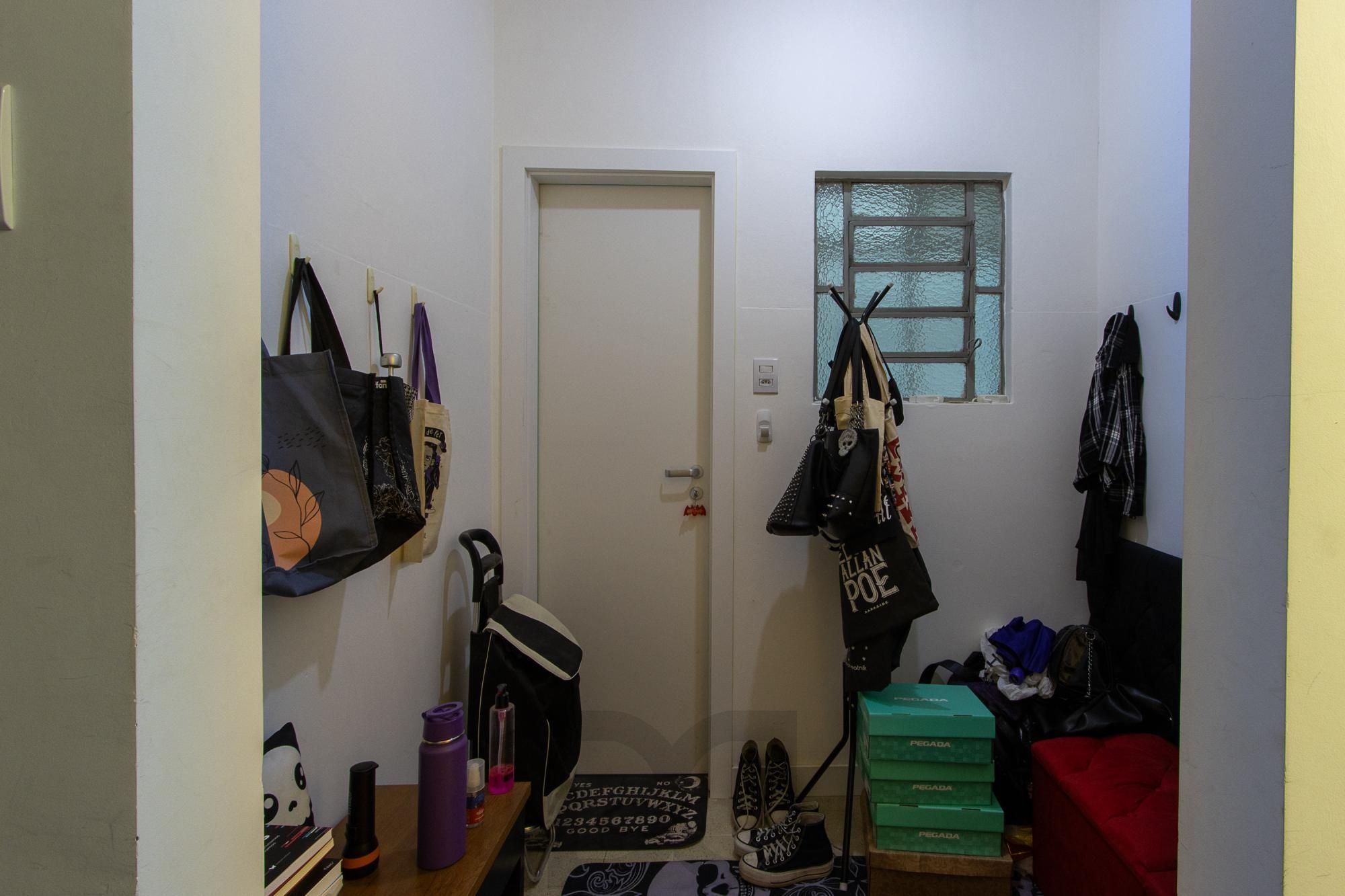 Apartamento Semi-mobiliado de 2 Quartos no Bairro Bom Fim — foto 5