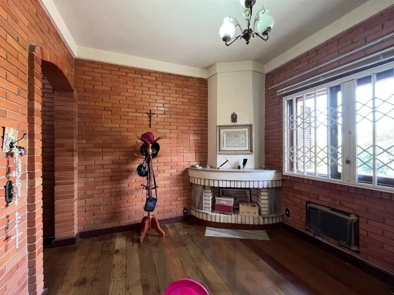 Casa com 4 quartos e 2 lareiras no bairro Belém Velho — foto 22