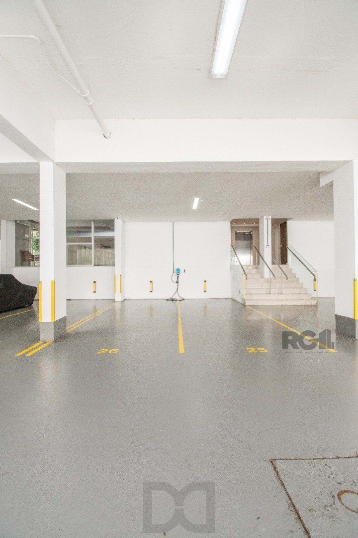 Cobertura de alto padrão, construtora Clave, vista perene para o Rio, 3 suítes, piscina, 3 vagas cobertas. — foto 40