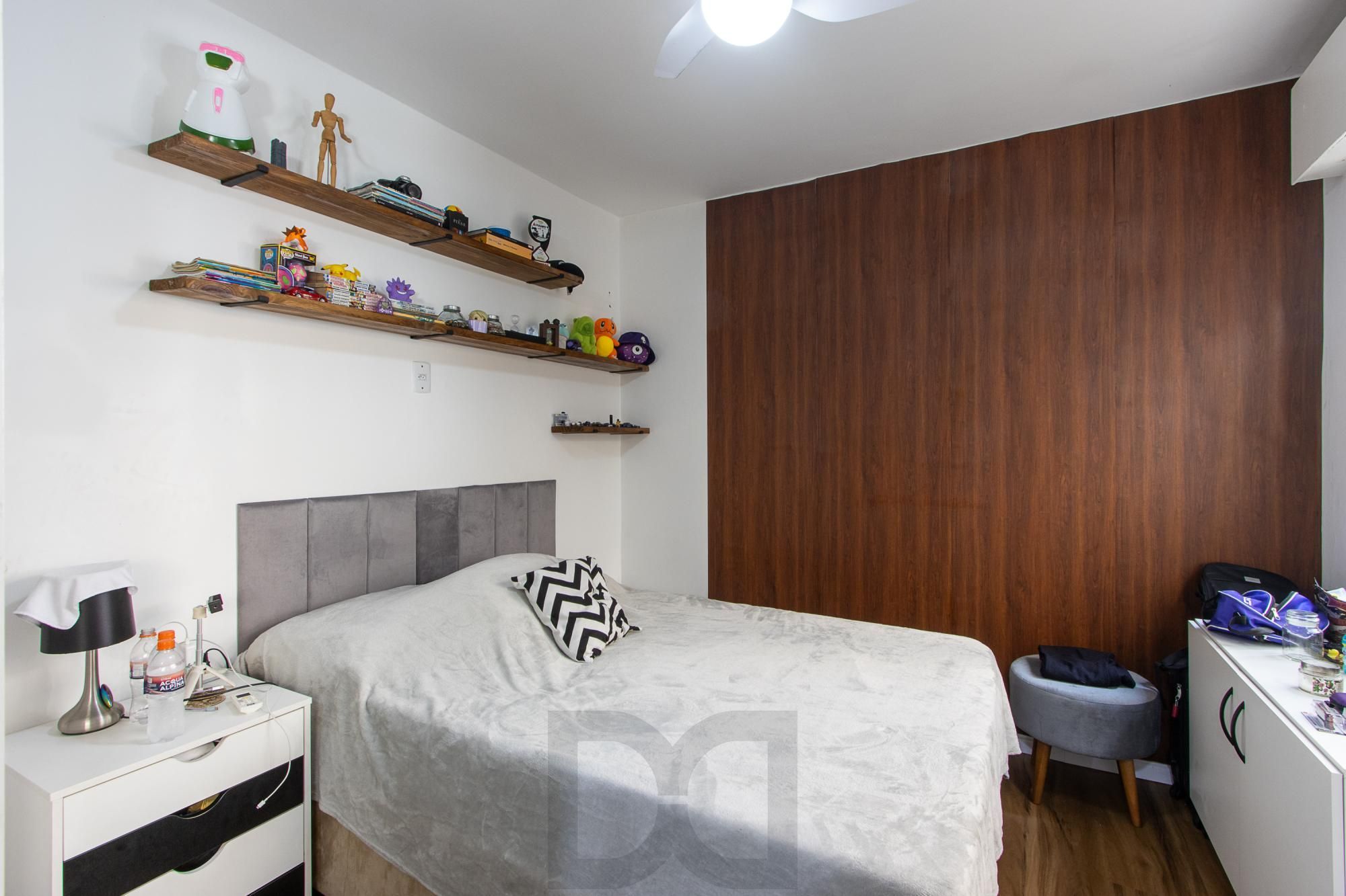 Linda casa totalmente reformada, 3 quartos (1 suite), 2 vagas cobertas - Bairro Nonoai — foto 24