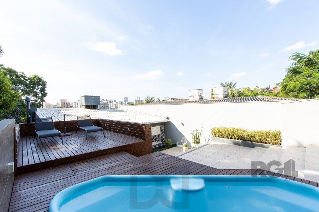 Espetacular 2 Casa Residencial de 5 Quartos e Piscina em Porto Alegre — foto 3