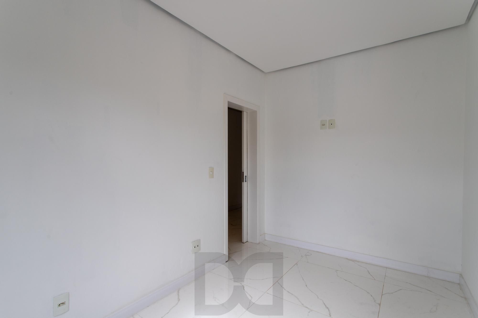 Casa em condomínio no Terra Ville .Esta casa de alto padrão, dispõe de 4 suítes — foto 22