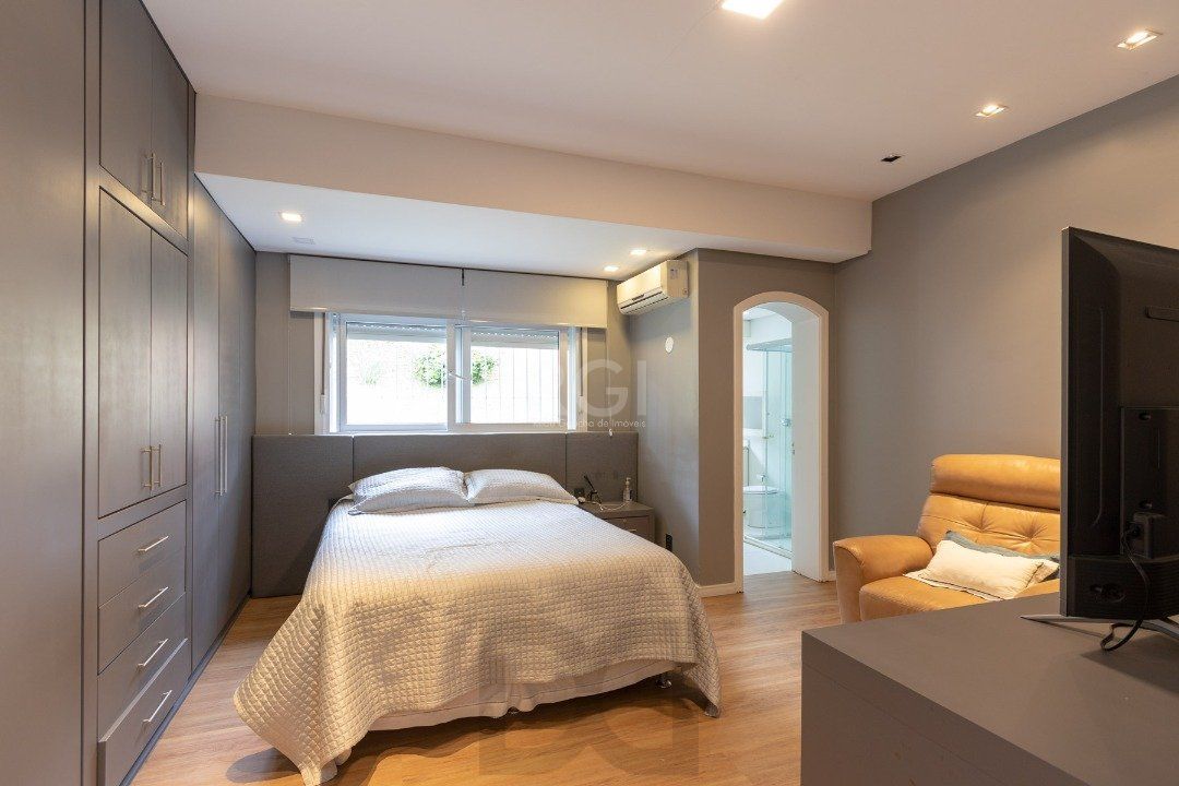 Casa para Venda - 800m², 3 dormitórios, sendo 3 suites, 4 vagas - Vila Assunção — foto 32