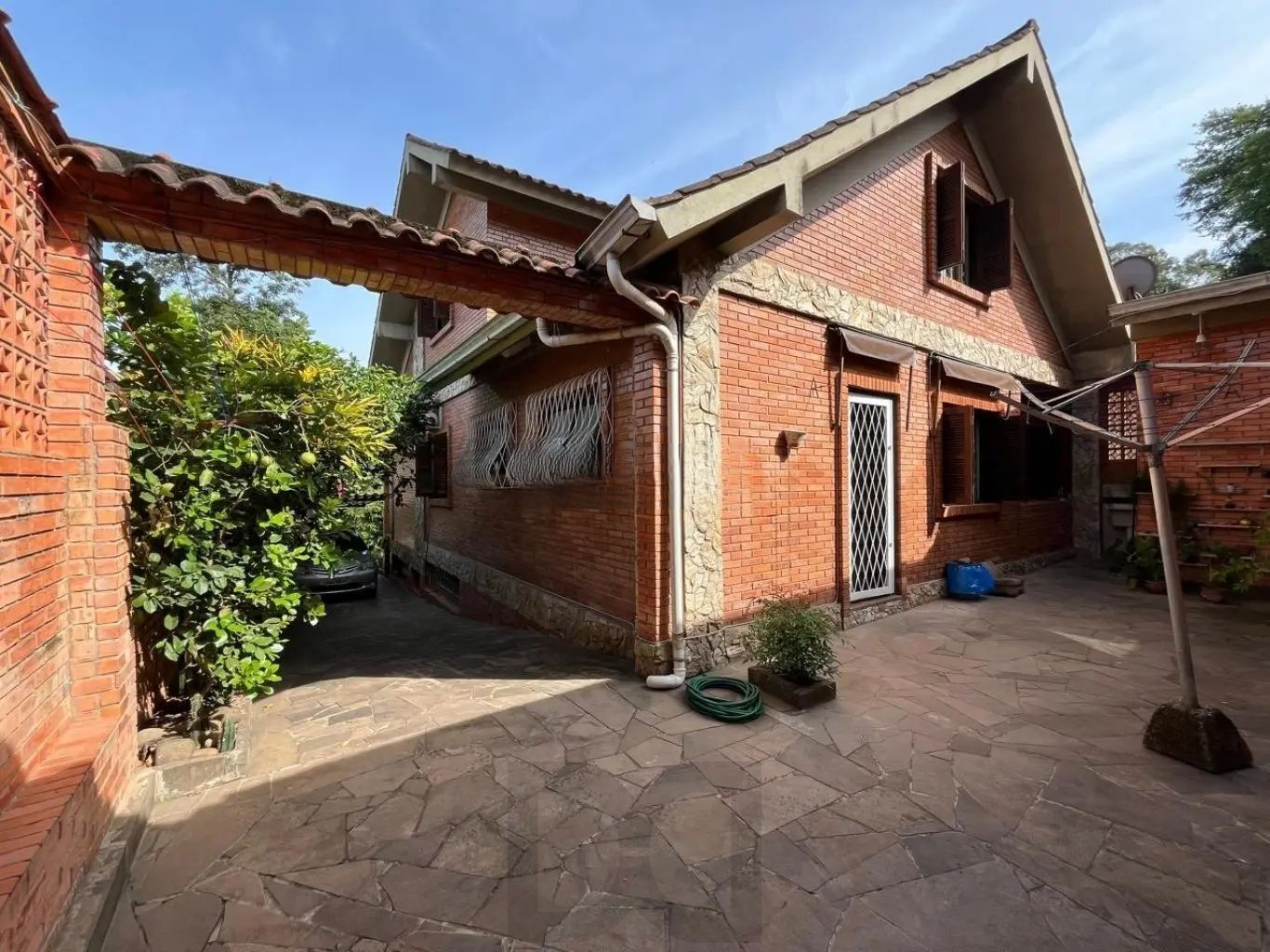 Casa com 4 quartos e 2 lareiras no bairro Belém Velho — foto 3