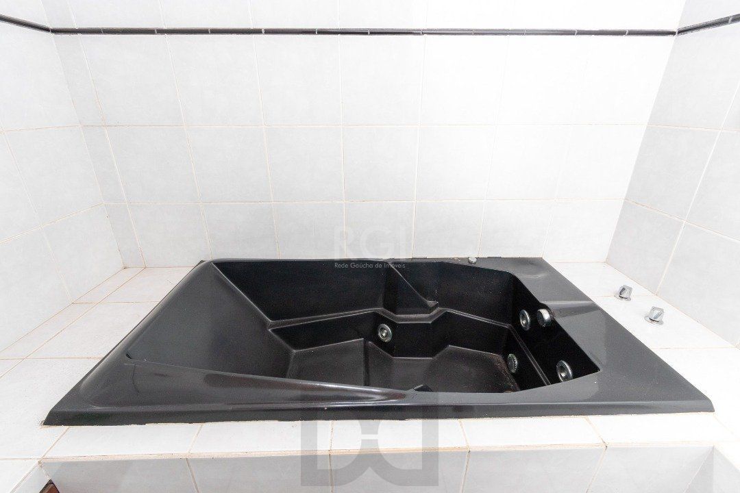 Casa para Venda - 220m², 3 dormitórios, sendo 2 suites, 2 vagas - Coronel Aparício Borges — foto 23