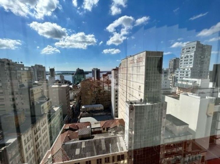 Sala desocupada c/vista p/ o Guaíba - bairro Centro — foto 7