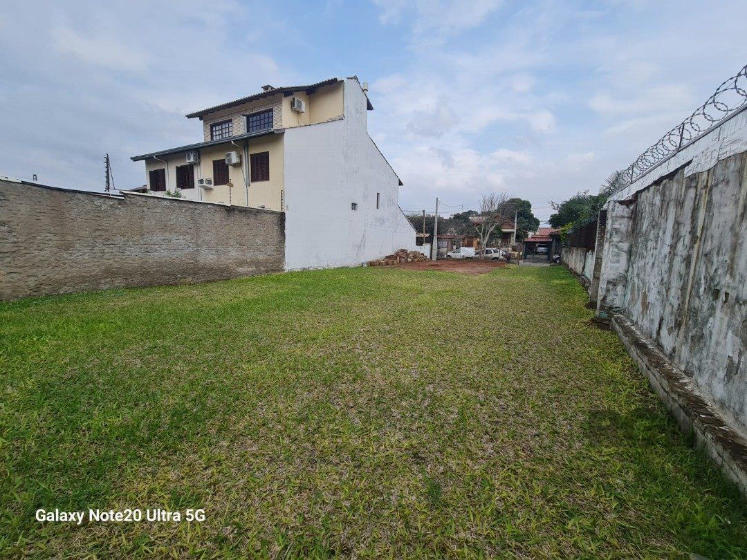 terreno plano com 330 m2 área total — foto 2