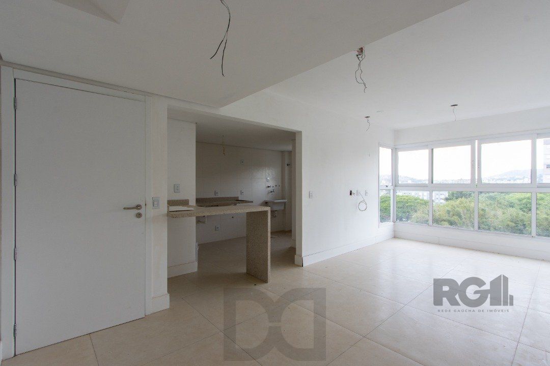 Apartamento para Venda - 71m², 2 dormitórios, sendo 1 suites, 2 vagas - Camaquã — foto 3