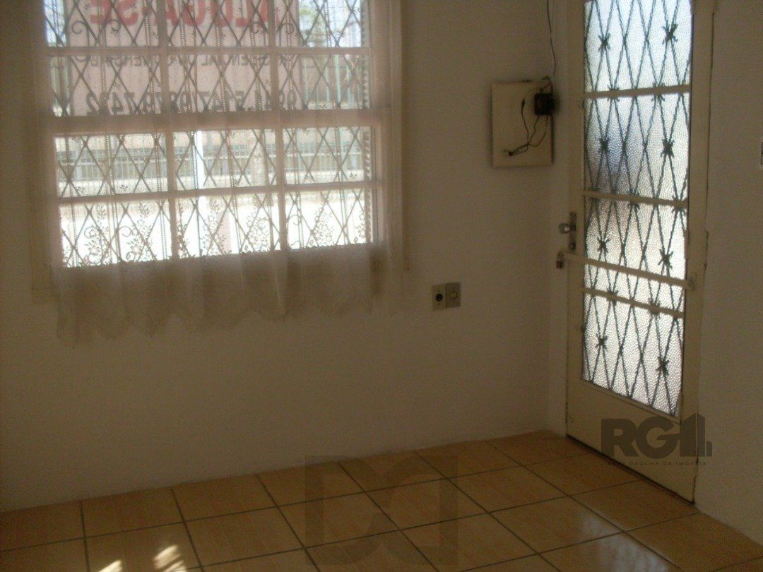 Casa comercial térrea na Av. Aparício Borges - Bairro Teresópolis — foto 8