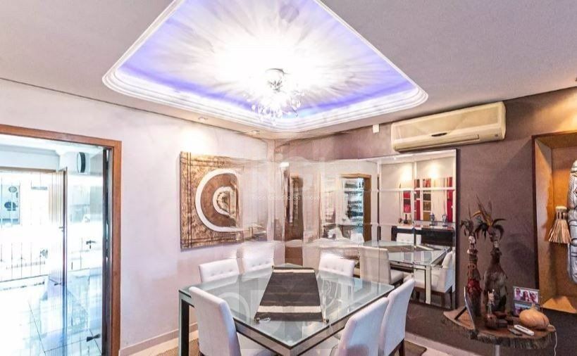 Casa para Venda - 336m², 4 dormitórios, sendo 1 suites, 2 vagas - Camaquã — foto 6