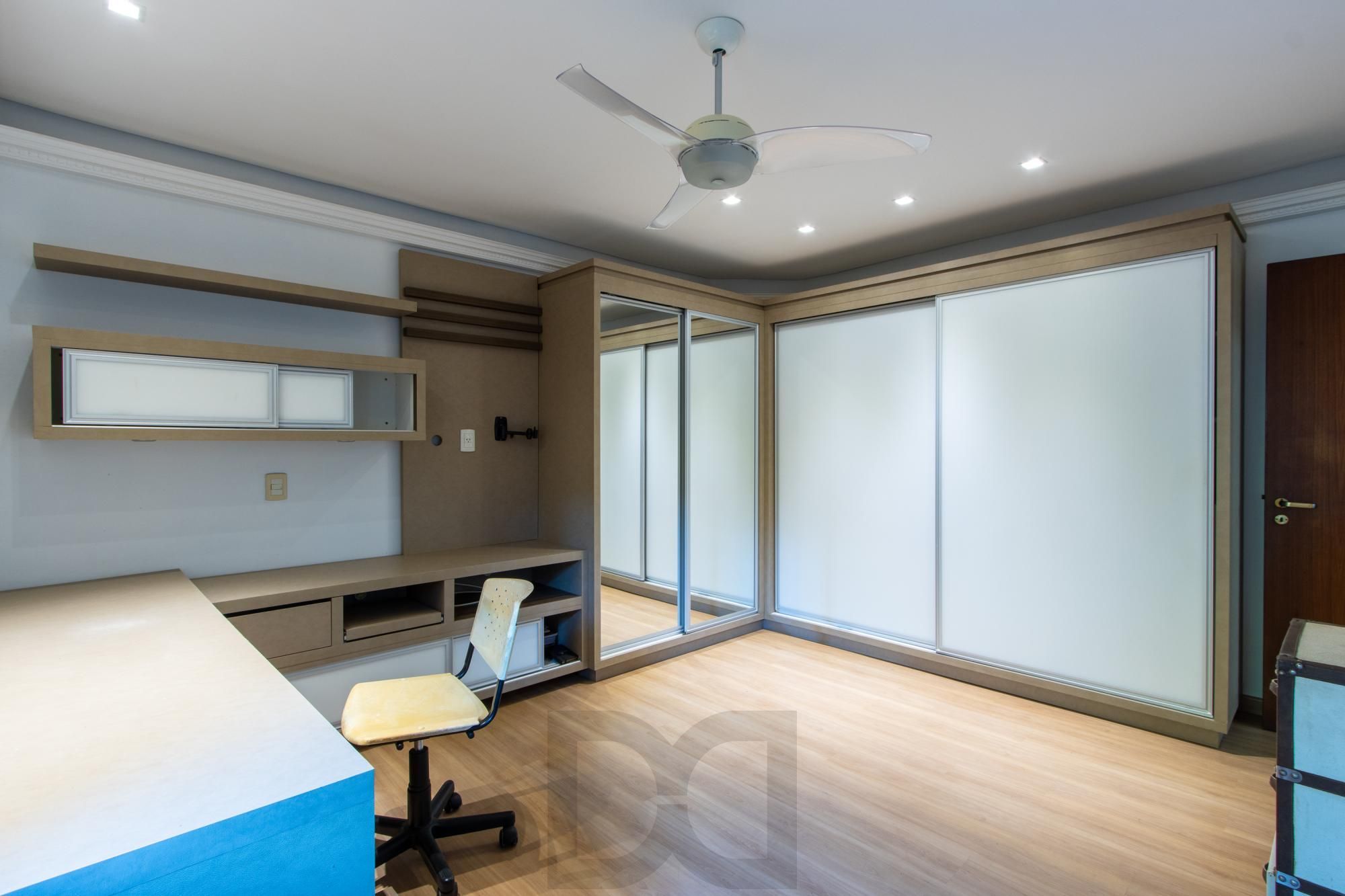 Excelente Casa em Condominio Fechado com 440,60m Dormitórios, sendo 2 Suítess — foto 66