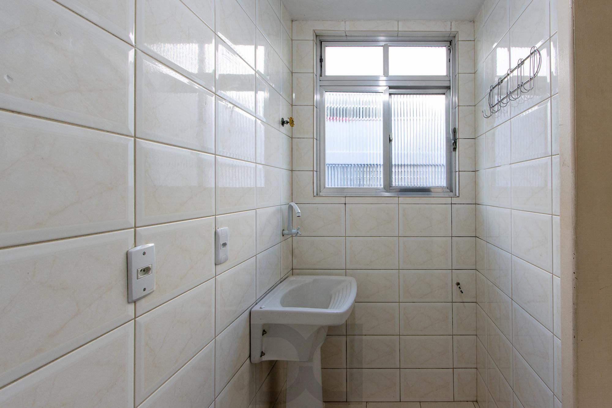Apartamento de 2 dormitórios no bairro Camaquã. — foto 10