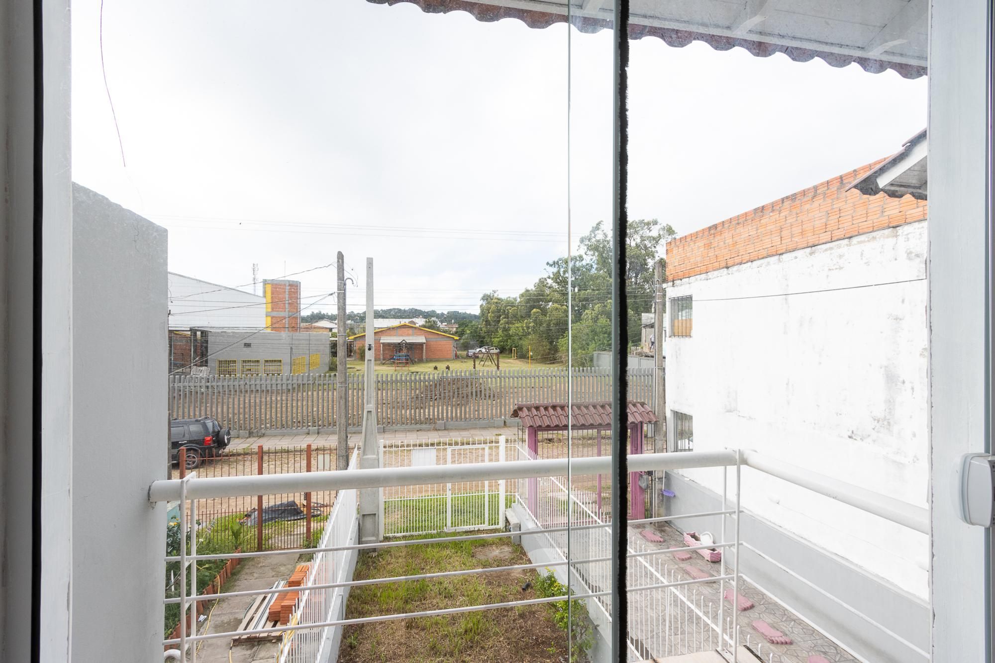 Casa (sobrado), 2 dormitórios, pátio - Bairro Hípica — foto 17