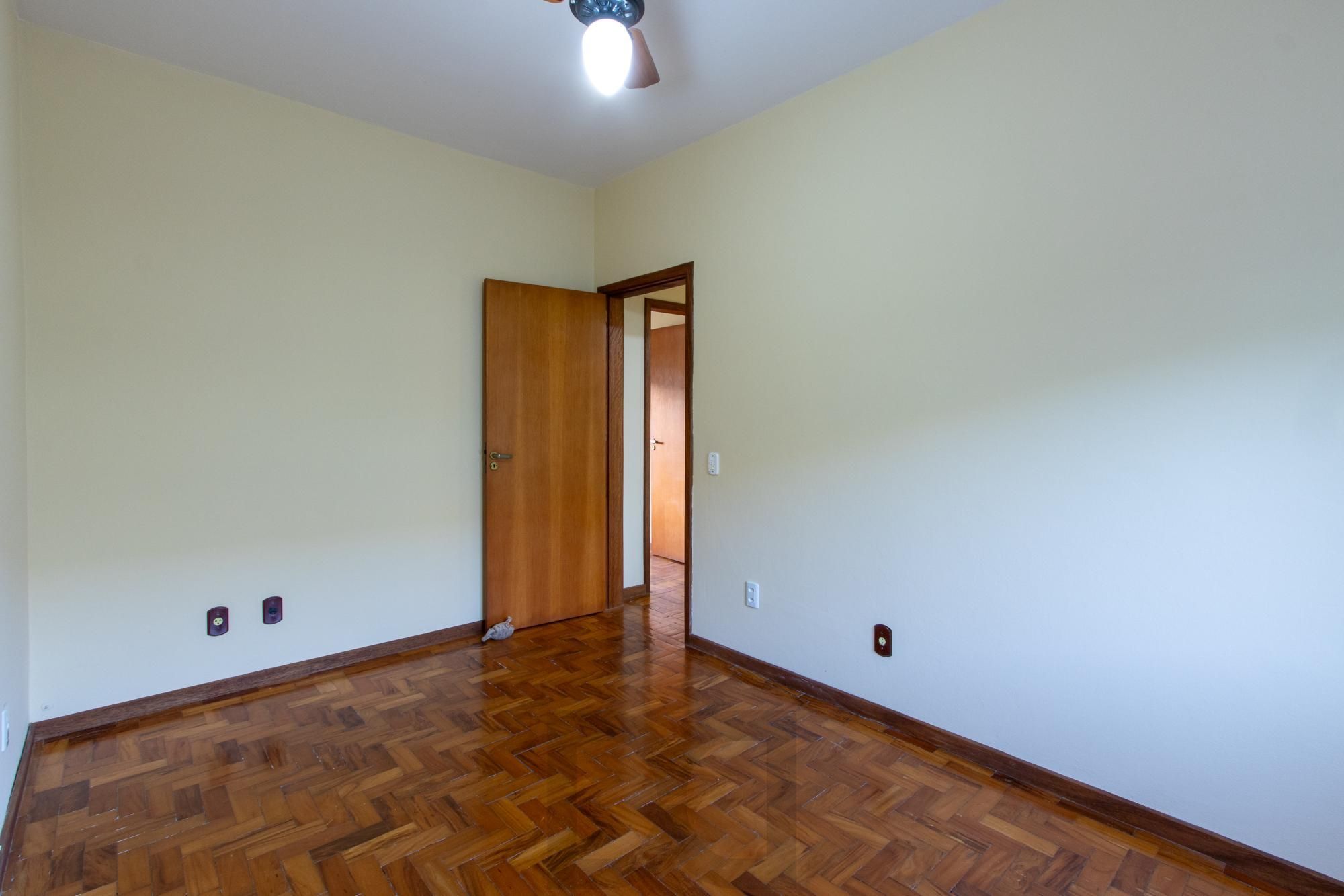 Apartamento de 2 Dormitórios na Cel Massot, Bairro Cristal — foto 22