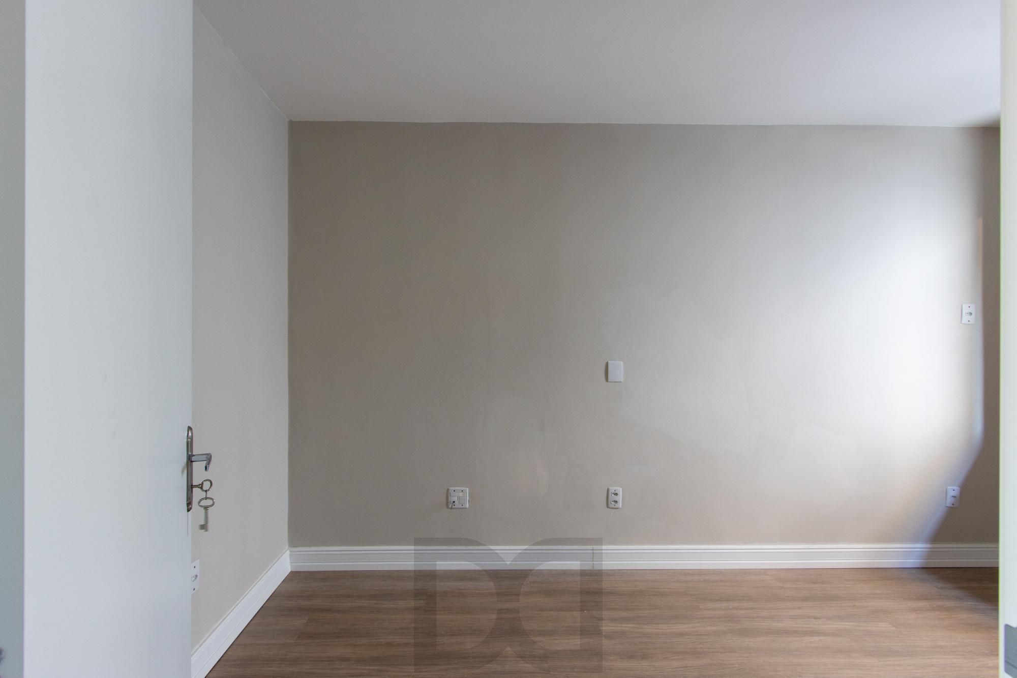 Casa 3 dormitórios, sendo 1 suíte, 2 vagas de garragem - bairro Ipanema — foto 32