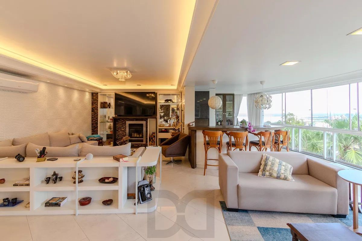 Apartamento com 3 dormitórios, 2 vagas e 231.61m² - Bairro Menino Deus — foto 11