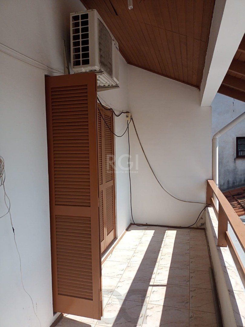 Casa para Venda - 180m², 3 dormitórios, sendo 1 suites, 2 vagas - Vila Nova — foto 10