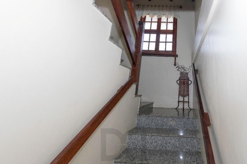 Casa para Venda - 420m², 5 dormitórios, sendo 2 suites, 6 vagas - Nonoai — foto 29