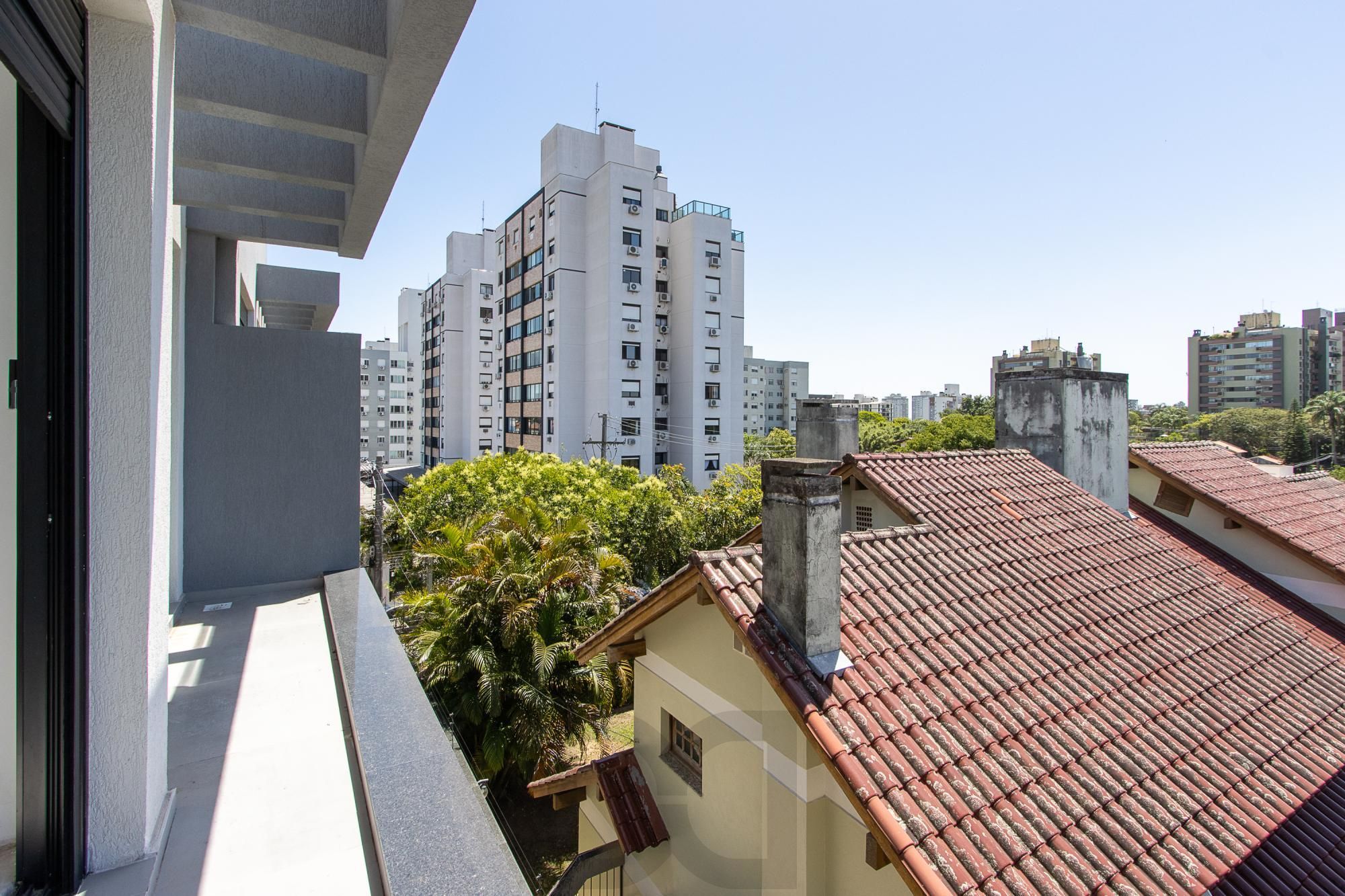 Casa em condomínio com conforto e exclusividade no bairro Tristeza — foto 35