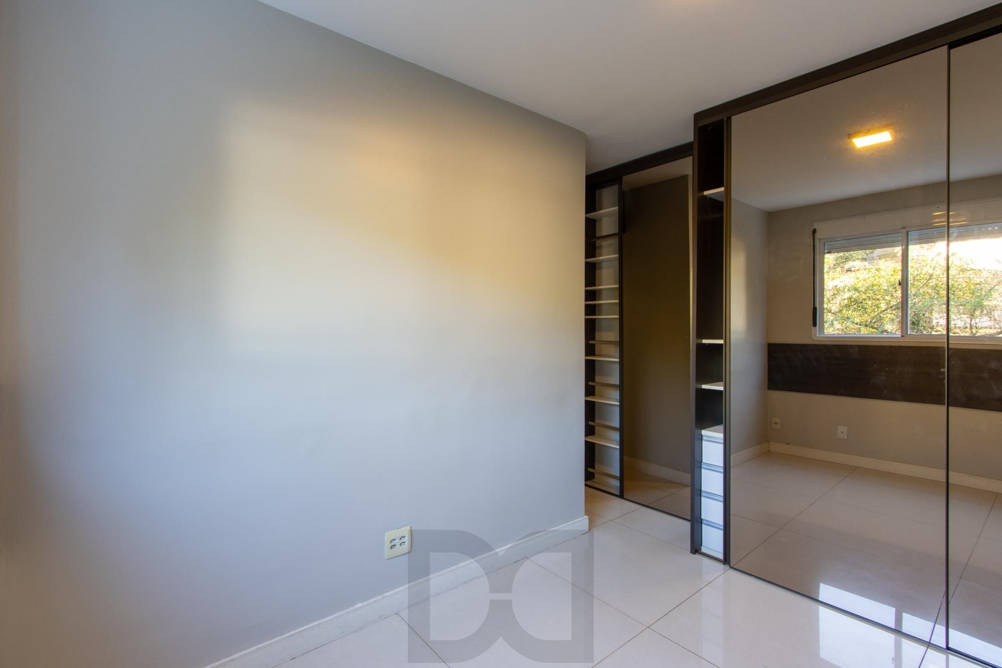 Apartamento de 2 dormitórios, para venda no bairro Teresópolis. — foto 23