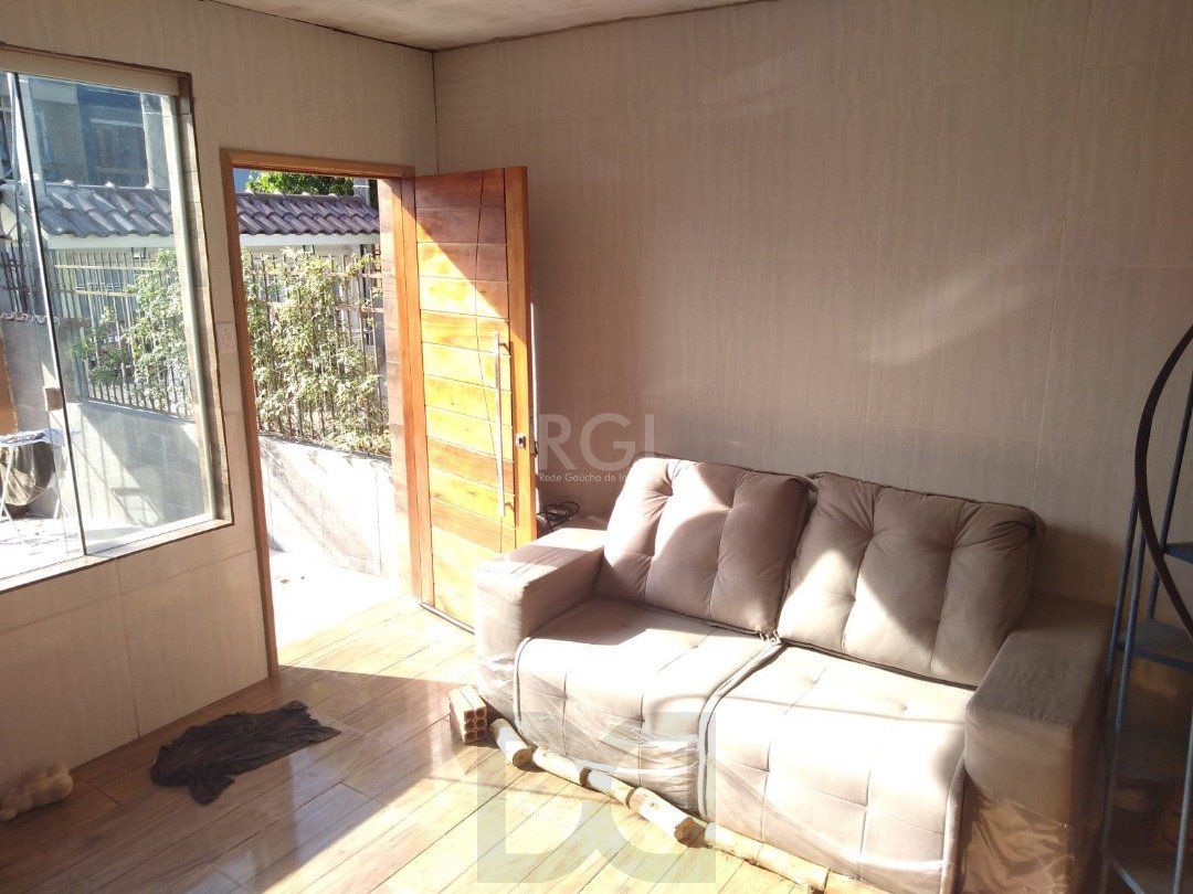 Casa para Venda - 72m², 2 dormitórios, 1 vaga - Hípica — foto 2