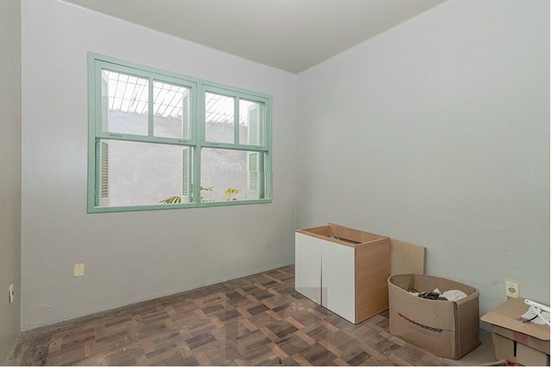 Apartamento de 2 dormitórios, 1 banheiro, no Bairro Rio Branco. — foto 9