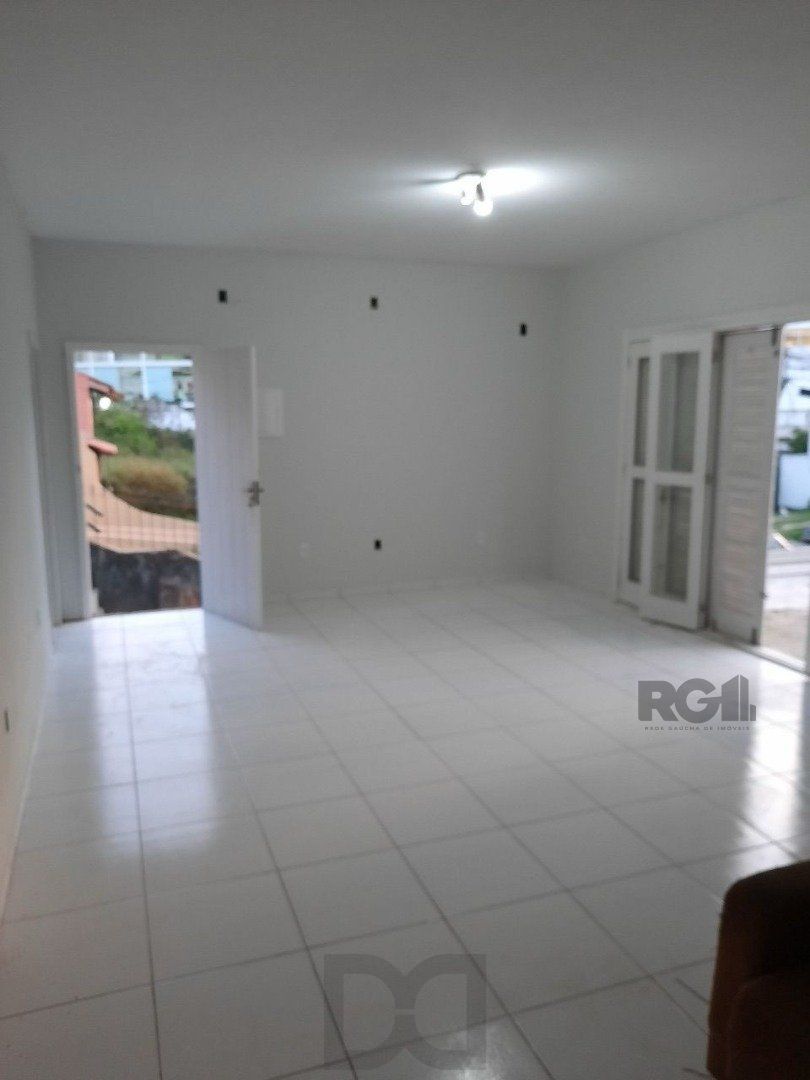 Oportunidade Imperdível: Prédio com 4 Apartamentos, Pátio e 2 Vagas de Garagem — foto 21