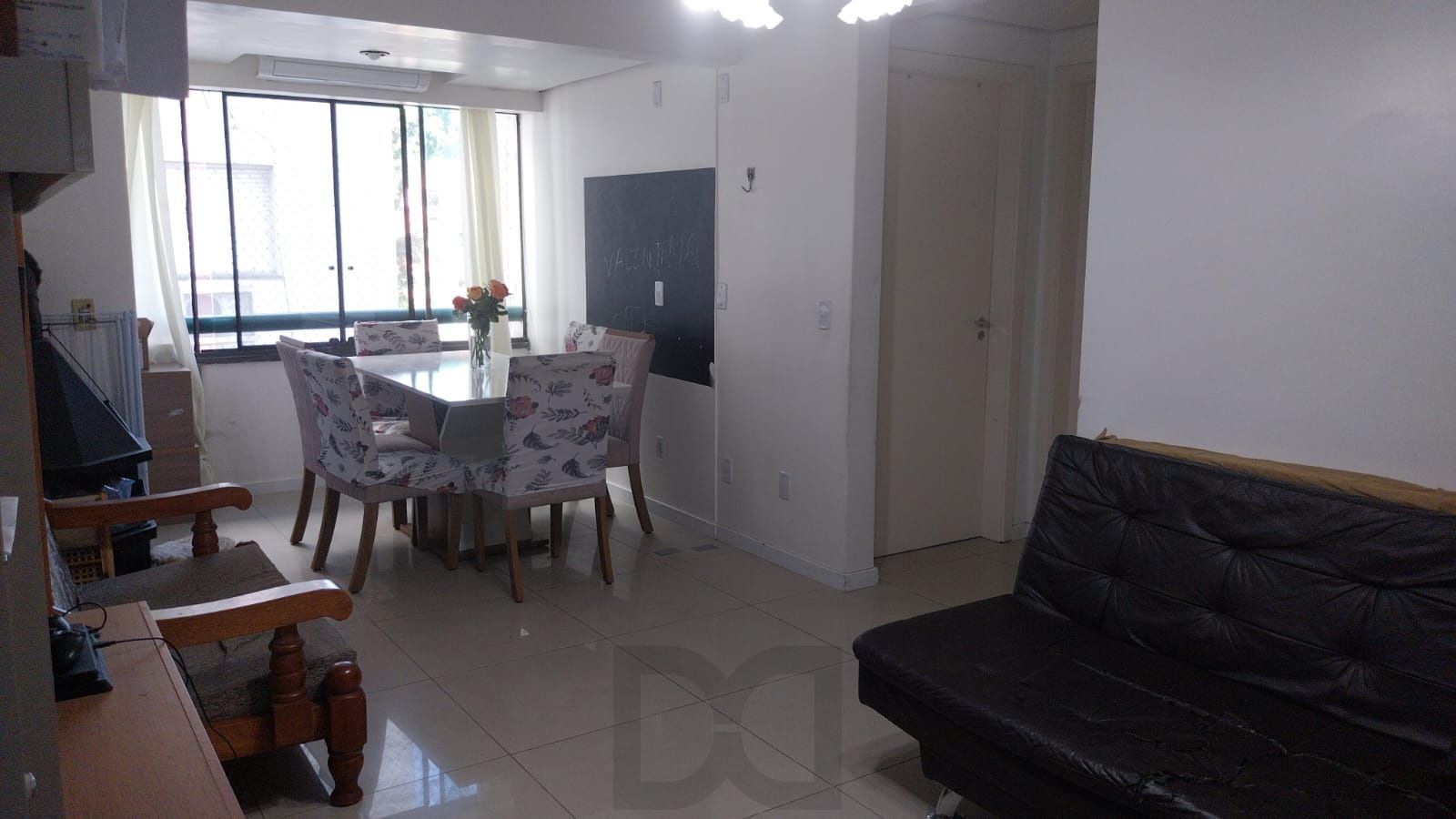 Apto padrão Encol 2 dormitorios 2 banheiros, churrasqueira e garagem coberta — foto 4
