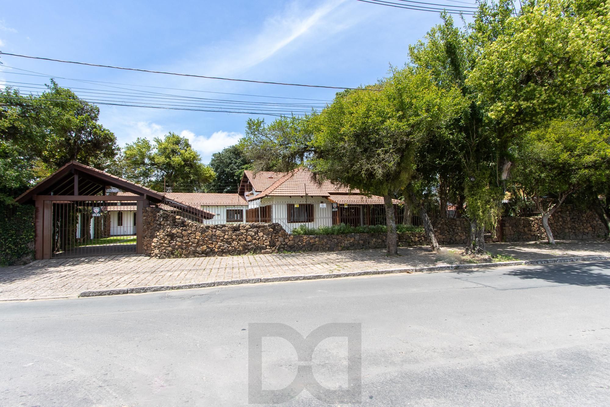 Casa com 2 dormitórios 3 banheiros. lareira e churrasqueira, e com arquitetura moderna. — foto 49