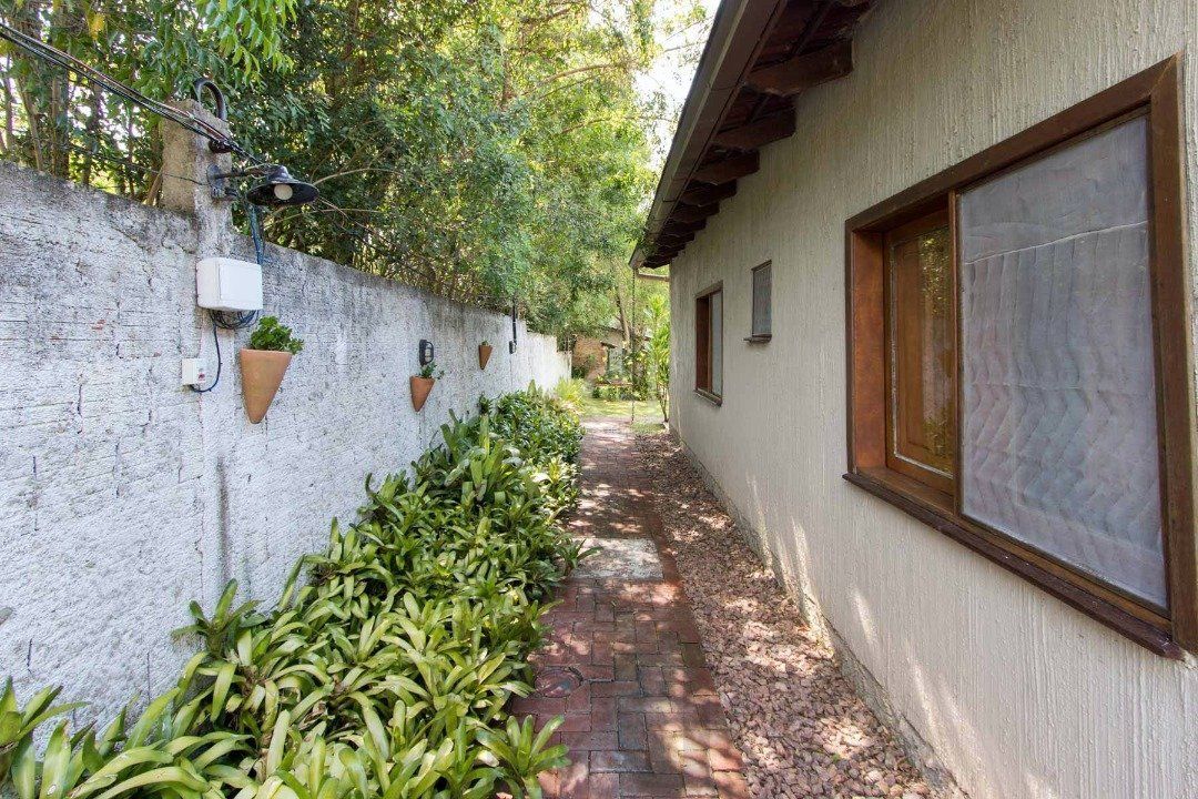 Casa para Venda - 250m², 3 dormitórios, sendo 2 suites, 3 vagas - Ponta Grossa — foto 33