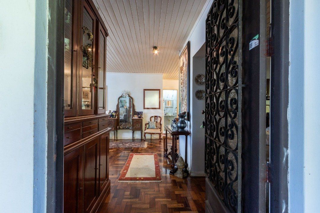 Casa para Venda - 192m², 4 dormitórios, sendo 3 suites, 4 vagas - Tristeza — foto 2
