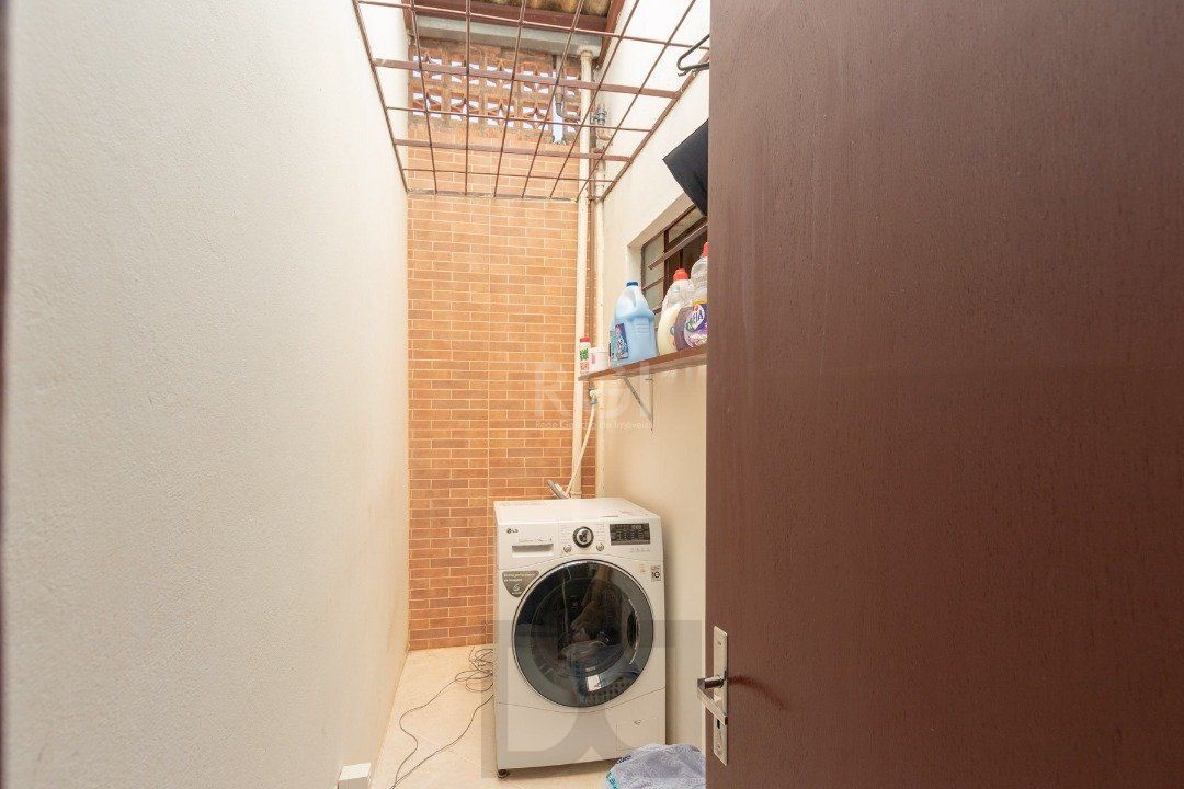 Casa para Venda - 176m², 4 dormitórios, sendo 1 suíte, 3 vagas - Espirito Santo — foto 15