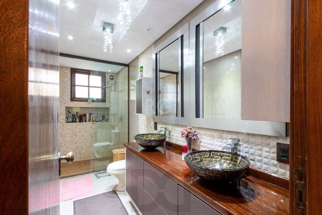 Casa para Venda - 232.5m², 3 dormitórios, sendo 1 suites, 4 vagas - Nonoai — foto 35