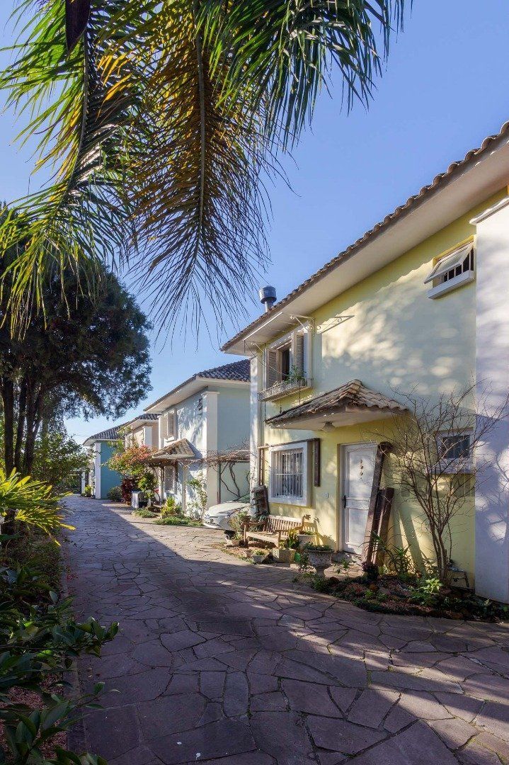 Casa em condomínio, 3 quartos, 1 suite, lareira, churrasqueira, 1 vaga - Bairro Tristeza — foto 45