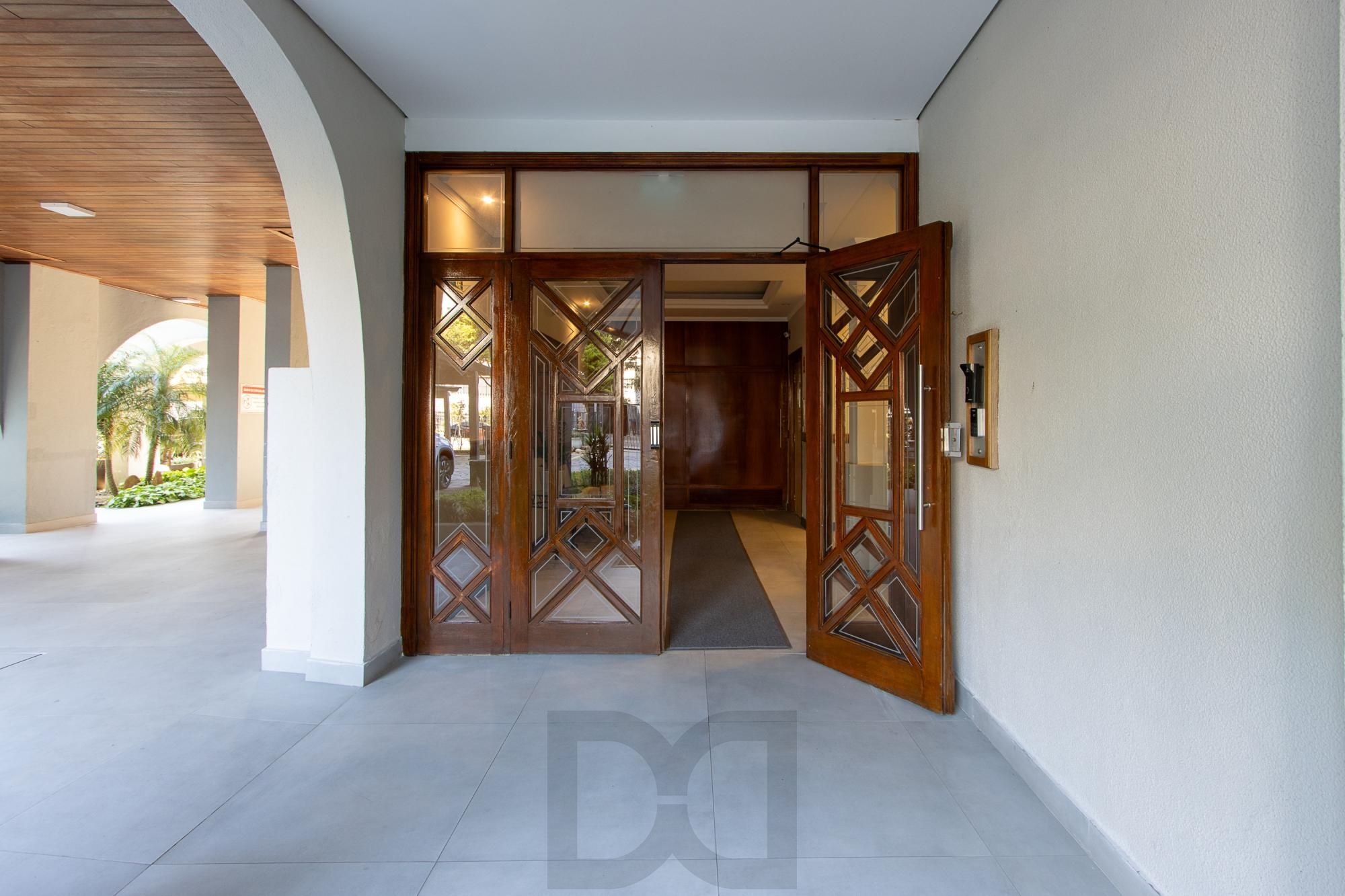 Lindo apartamento locado, mobiliado, andar alto com vista para o Rio, 2 quartos - Bairro Cristal — foto 30