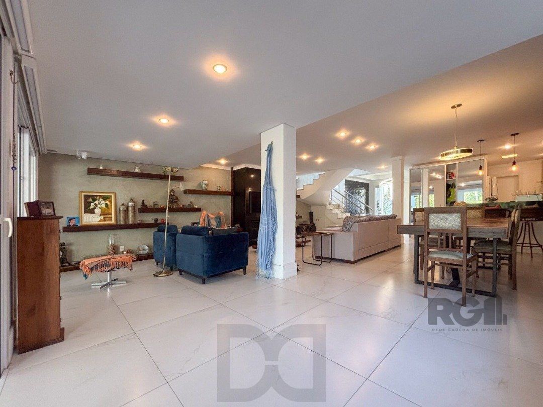 Casa em condomínio com pátio, piscina, 3 suítes e 2 vagas — foto 11